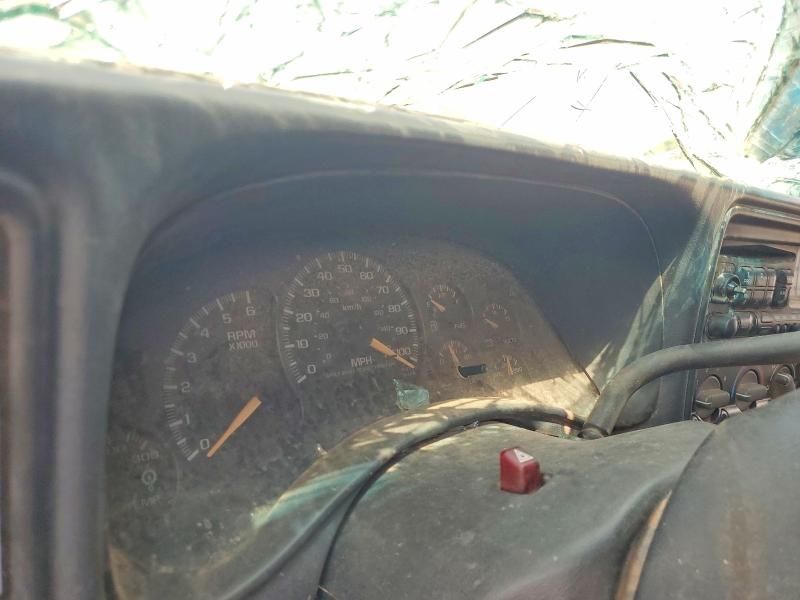 64076736 :رقم المزاد ، 1GTHK29U62E216715 vin ، 2002 Gmc Sierra مزاد بيع