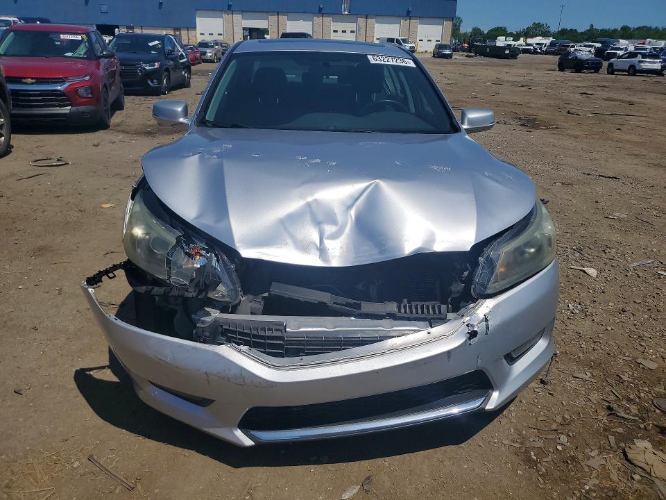 63227236 :رقم المزاد ، 1HGCR2E73FA156638 vin ، 2015 Honda Accord مزاد بيع