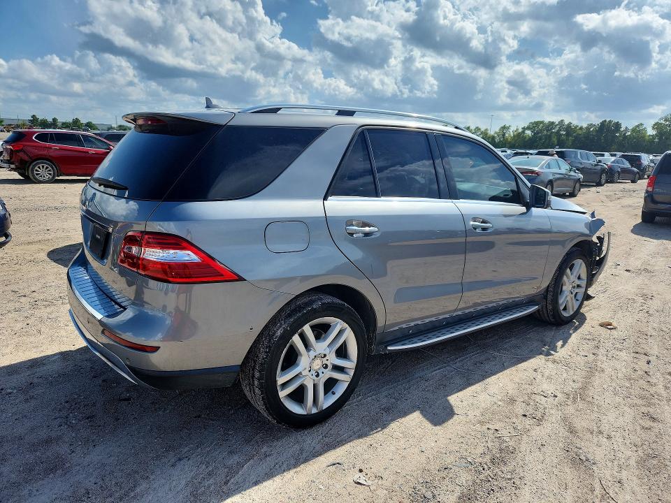 64742076 :رقم المزاد ، 4JGDA5JBXFA605606 vin ، 2015 Mercedes-benz Ml مزاد بيع