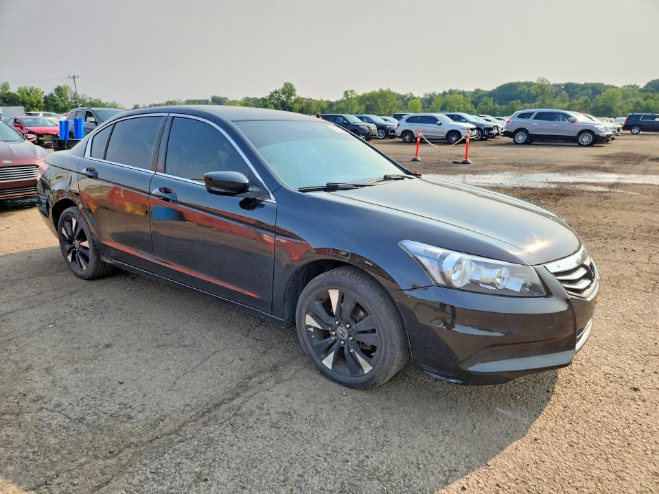 64770636 :رقم المزاد ، 1HGCP26329A090735 vin ، 2009 Honda Accord مزاد بيع