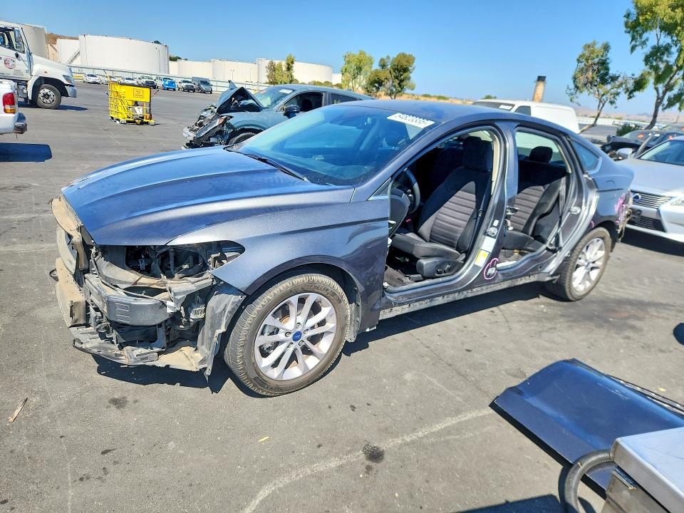2020 Ford Fusion მანქანა იყიდება აუქციონზე, vin: 3FA6P0HD2LR149484, აუქციონის ნომერი: 64823336