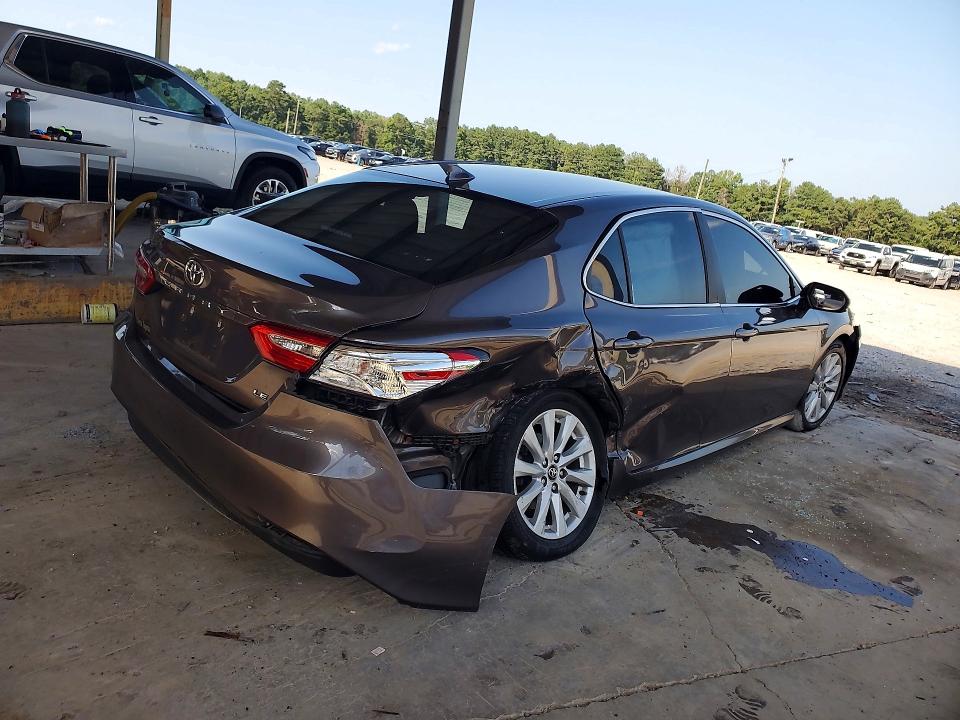 2020 Toyota Camry მანქანა იყიდება აუქციონზე, vin: 4T1C11AK8LU942774, აუქციონის ნომერი: 65640496