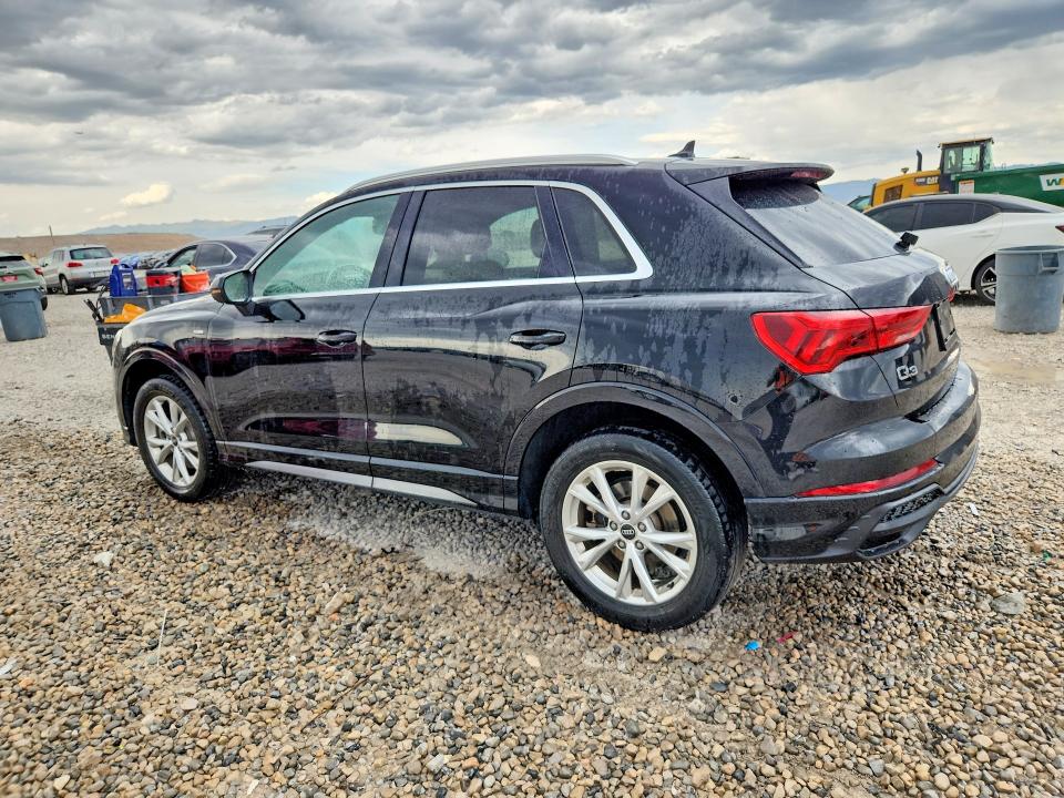 66489006 :رقم المزاد ، WA1DECF38N1148771 vin ، 2022 Audi Q3 مزاد بيع