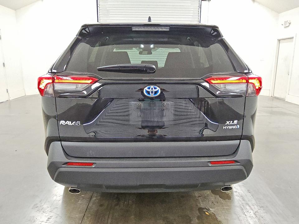 Продажа на аукционе авто 2024 Toyota Rav4 Hybrid, vin: 2T3RWRFV6RW211371, номер лота: 57815536