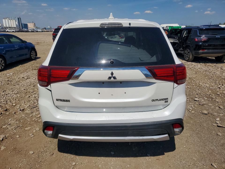 2018 Mitsubishi Outlander მანქანა იყიდება აუქციონზე, vin: JA4AD3A32JZ039666, აუქციონის ნომერი: 66105256