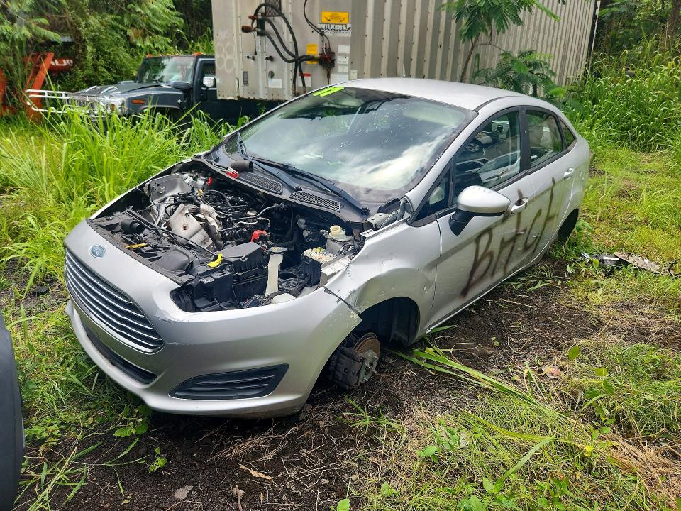 66239246 :رقم المزاد ، 3FADP4BE8HM123539 vin ، 2017 Ford Fiesta مزاد بيع