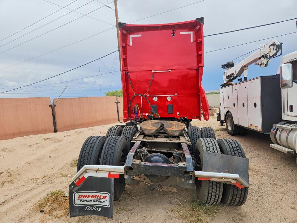 Продажа на аукционе авто 2022 Kenworth T680, vin: 1XKYDP9X8NJ485266, номер лота: 60662486