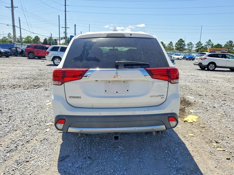 2017 Mitsubishi Outlander მანქანა იყიდება აუქციონზე, vin: JA4AD3A33HZ046765, აუქციონის ნომერი: 65625556