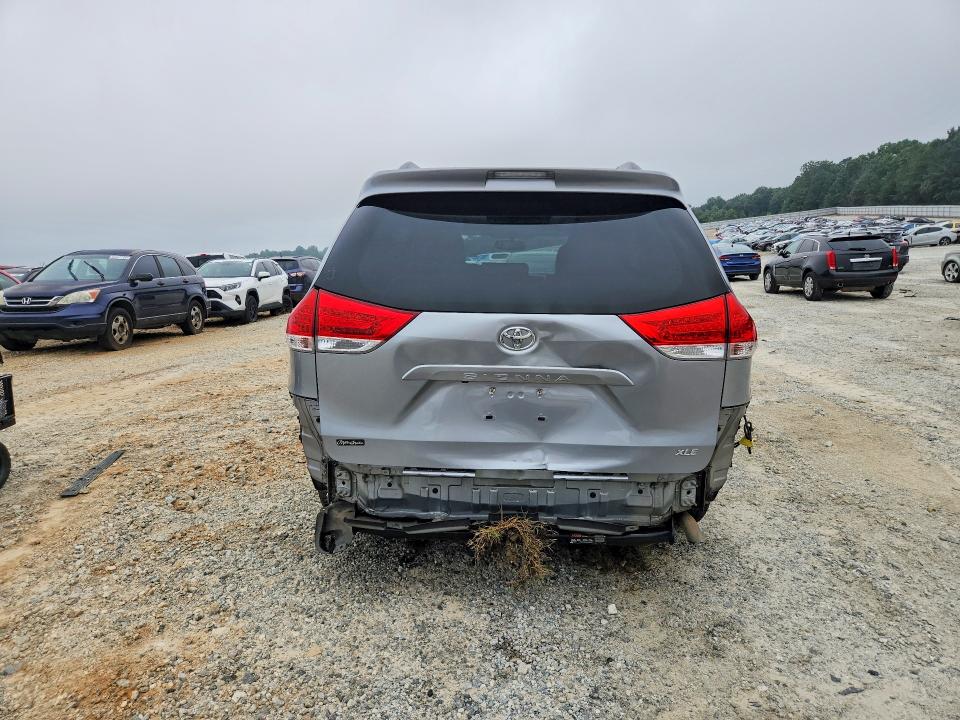 Продаж на аукціоні авто 2013 Toyota Sienna, vin: 5TDYK3DC5DS340654, номер лоту: 62309246