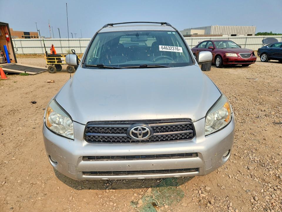 2007 Toyota Rav4 მანქანა იყიდება აუქციონზე, vin: JTMBD32V376039115, აუქციონის ნომერი: 64632316