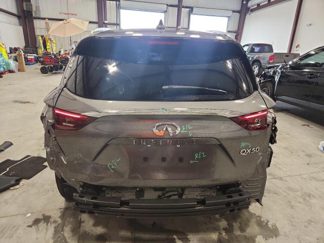 63515826 :رقم المزاد ، 3PCAJ5M13LF120947 vin ، 2020 Infiniti Qx50 مزاد بيع