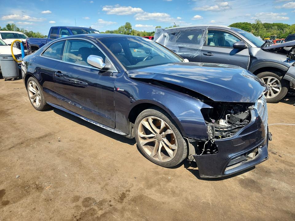60528516 :رقم المزاد ، WAUVGAFR4EA055109 vin ، 2014 Audi S5 مزاد بيع