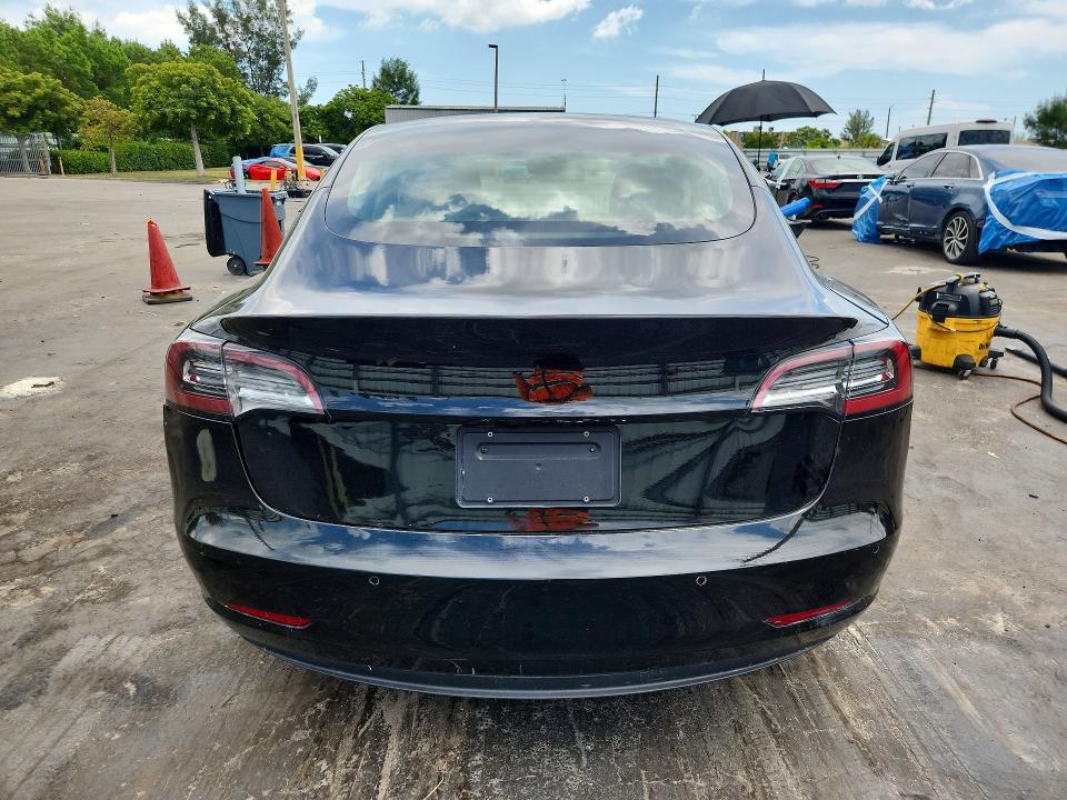 65738456 :رقم المزاد ، 5YJ3E1EA6KF398213 vin ، 2019 Tesla Model 3 مزاد بيع