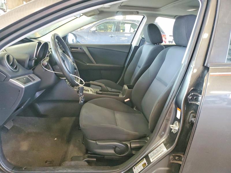 2011 Mazda 3 მანქანა იყიდება აუქციონზე, vin: JM1BL1VFXB1375572, აუქციონის ნომერი: 62561456