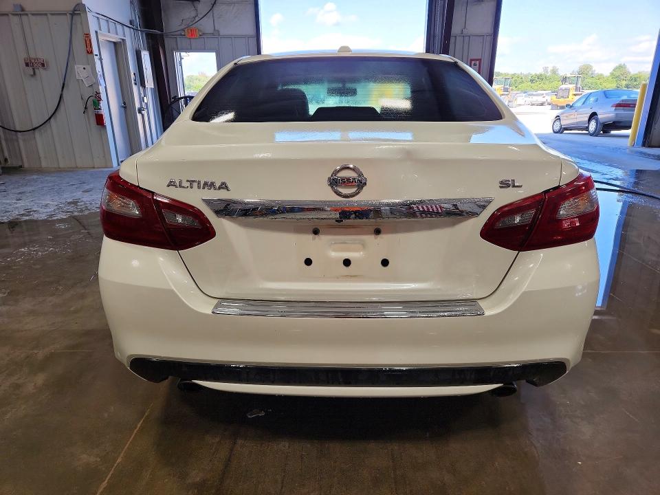 Продажа на аукционе авто 2018 Nissan Altima, vin: 1N4AL3AP8JC211347, номер лота: 66609726