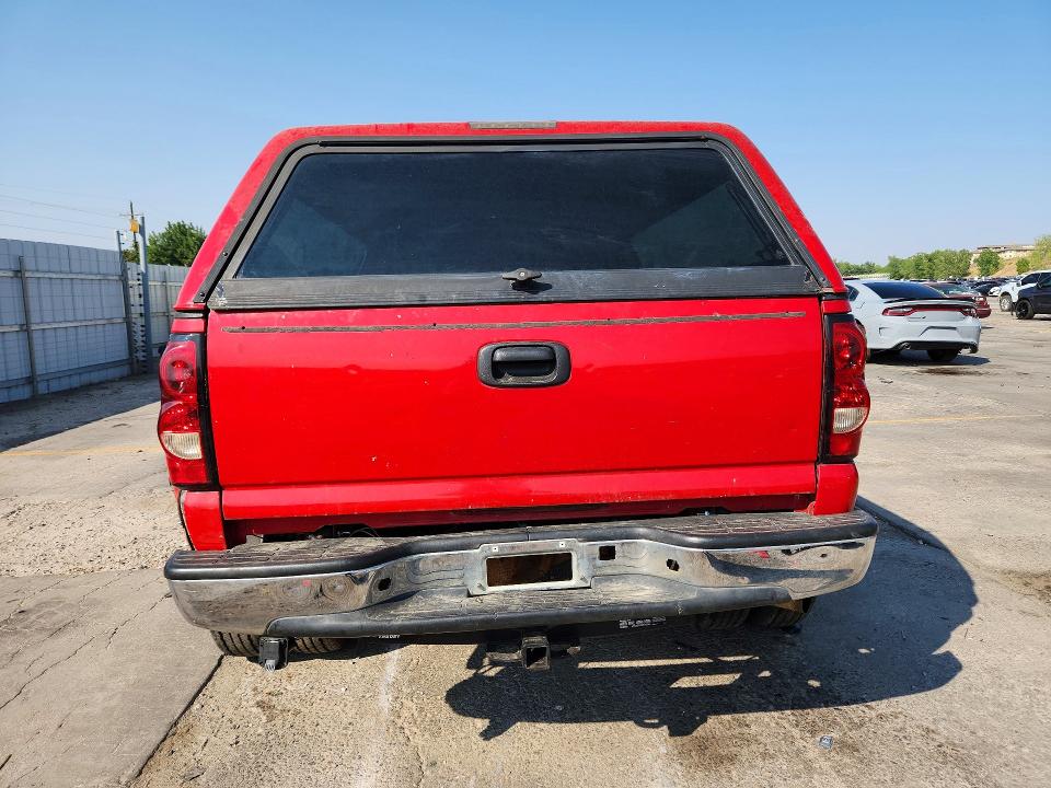 63923656 :رقم المزاد ، 1GCJC33245F960730 vin ، 2005 Chevrolet Silverado مزاد بيع