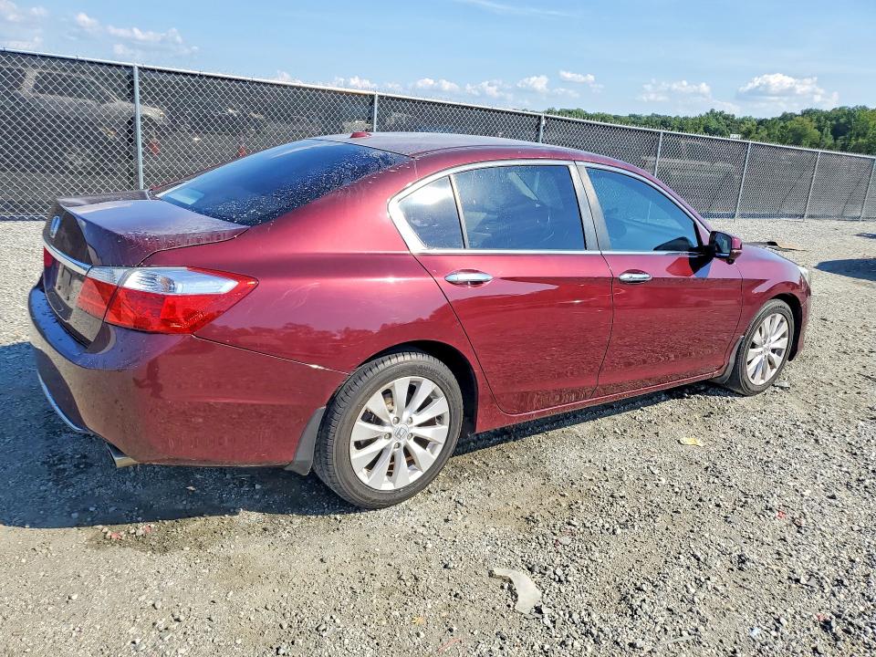 Продажа на аукционе авто 2015 Honda Accord, vin: 1HGCR2F82FA203245, номер лота: 65745796