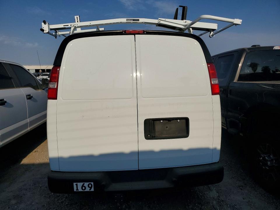 62533756 :رقم المزاد ، 1GCWGAFP3S1101188 vin ، 2025 Chevrolet Express G2500 مزاد بيع