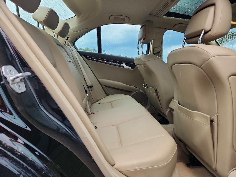 Продажа на аукционе авто 2014 Mercedes-benz C, vin: WDDGF8ABXER310001, номер лота: 64801256