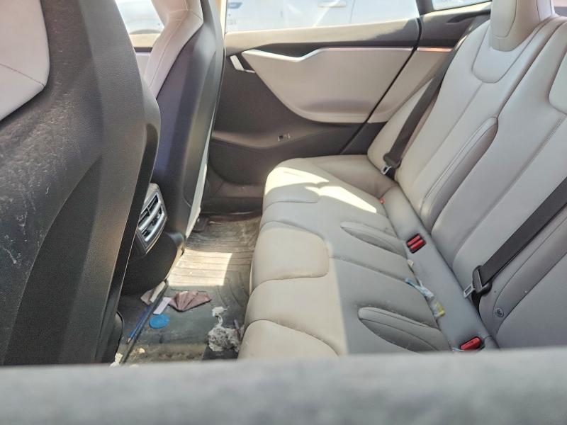 2015 Tesla Model S მანქანა იყიდება აუქციონზე, vin: 5YJSA1H28FFP74587, აუქციონის ნომერი: 66256316