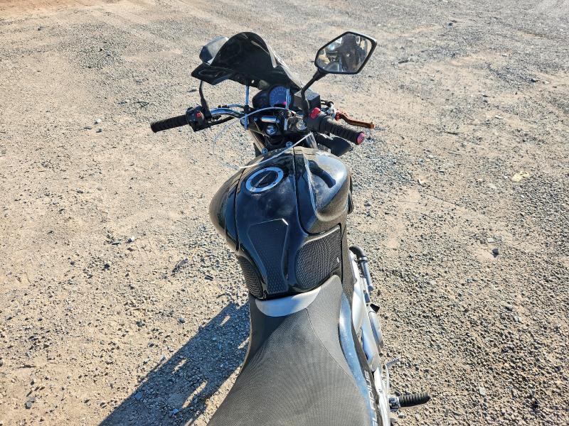 66489556 :رقم المزاد ، JS1VP55A992101419 vin ، 2009 Suzuki Sfv650 مزاد بيع
