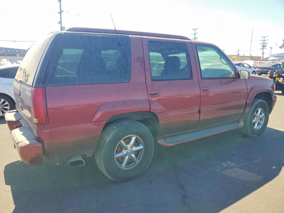 1999 Cadillac Escalade მანქანა იყიდება აუქციონზე, vin: 1GYEK13R7XR412660, აუქციონის ნომერი: 66435336