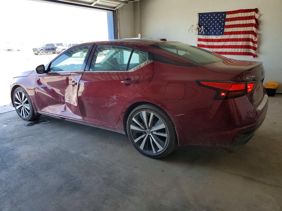 63887206 :رقم المزاد ، 1N4BL4CV6MN385951 vin ، 2021 Nissan Altima مزاد بيع