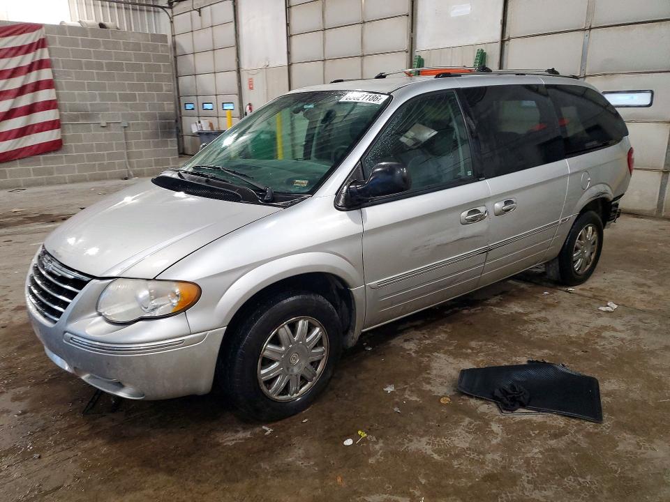 63621186 :رقم المزاد ، 2C8GP64L15R338746 vin ، 2005 Chrysler Town & Country مزاد بيع