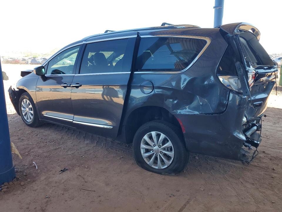 65606216 :رقم المزاد ، 2C4RC1BG1JR157963 vin ، 2018 Chrysler Pacifica مزاد بيع