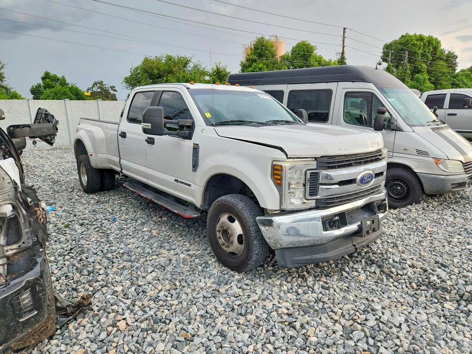 2019 Ford F350 მანქანა იყიდება აუქციონზე, vin: 1FT8W3DT3KEC05826, აუქციონის ნომერი: 65114506
