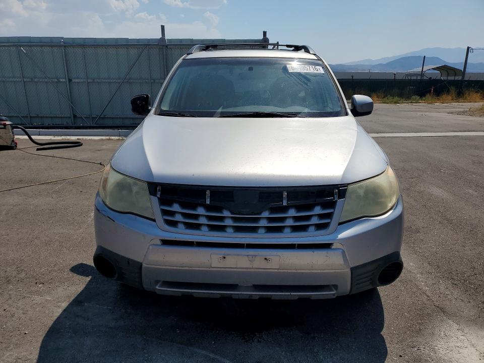 64595716 :رقم المزاد ، JF2SHADC1DH428289 vin ، 2013 Subaru Forester مزاد بيع