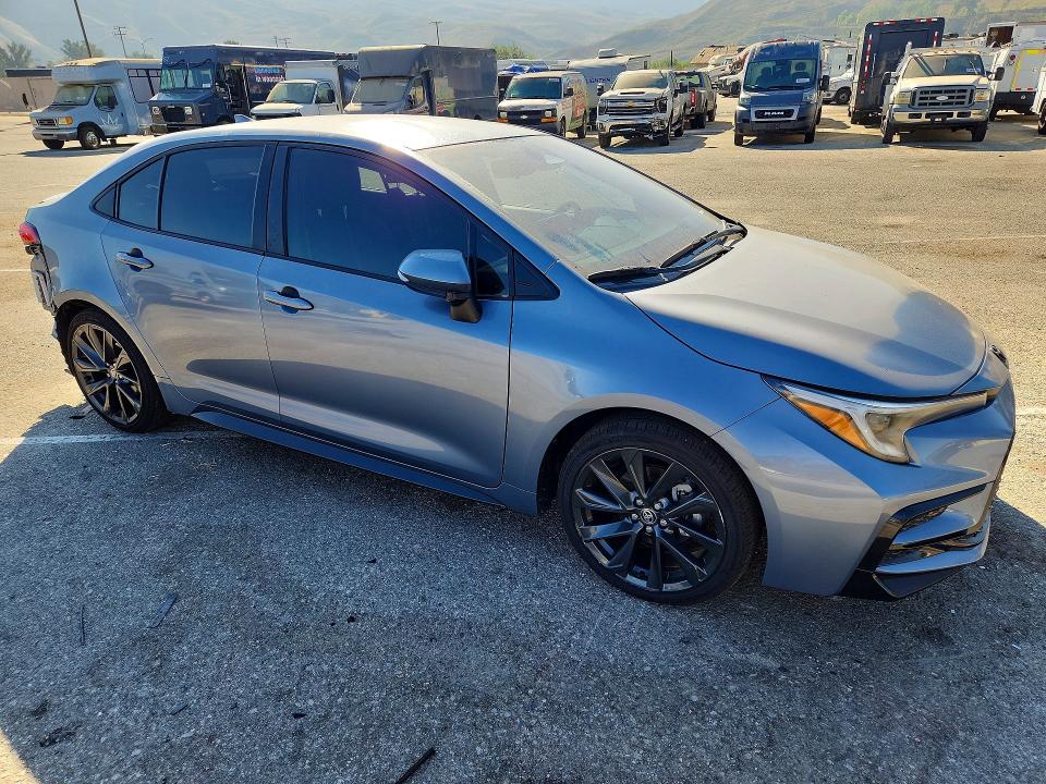 65317076 :رقم المزاد ، JTDBCMFE8SJ039507 vin ، 2025 Toyota Corolla Hybrid مزاد بيع