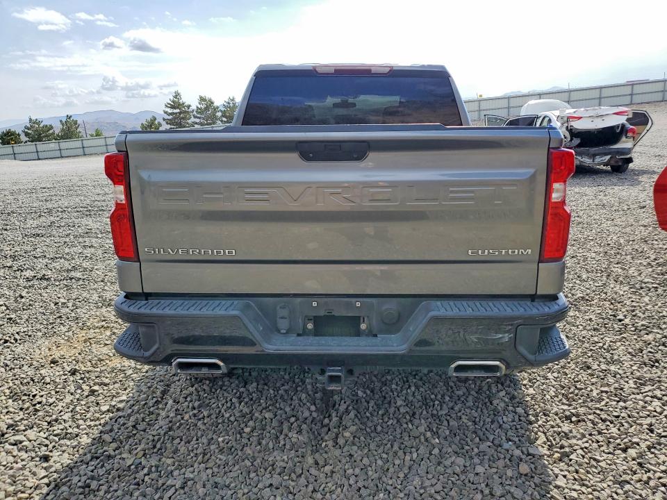 64989366 :رقم المزاد ، 3GCPYCEF9LG118473 vin ، 2020 Chevrolet Silverado مزاد بيع