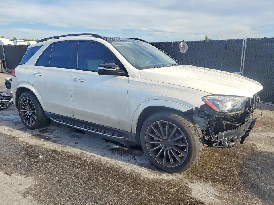 Продаж на аукціоні авто 2022 Mercedes-benz Gle, vin: 4JGFB4KB8NA670371, номер лоту: 64100106