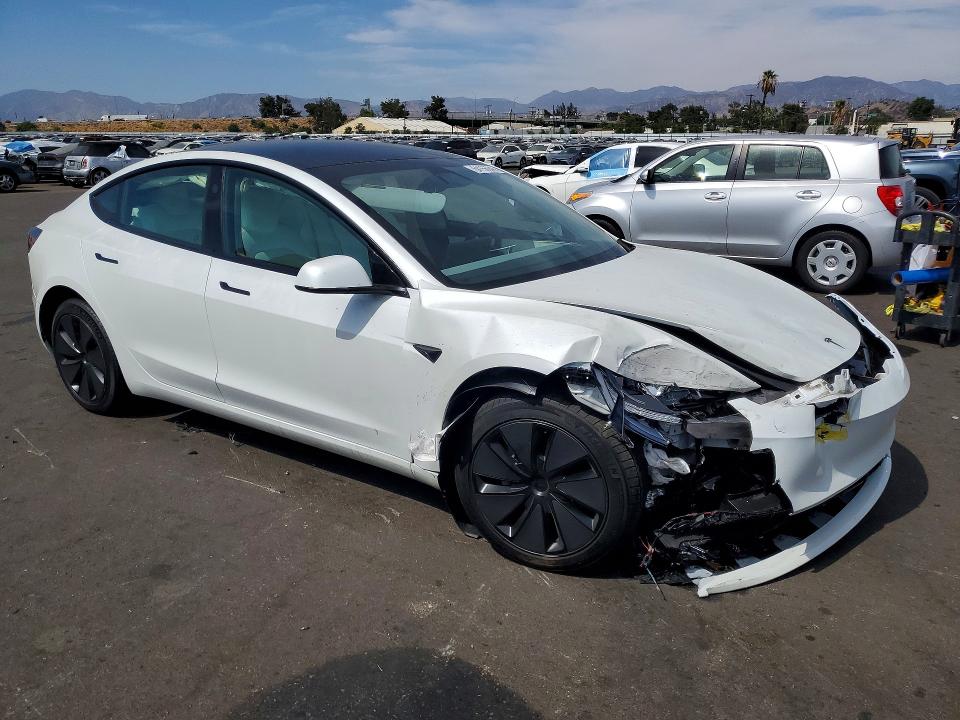 2026 Tesla Model 3 მანქანა იყიდება აუქციონზე, vin: 5YJ3E1EA2TF121141, აუქციონის ნომერი: 64156946
