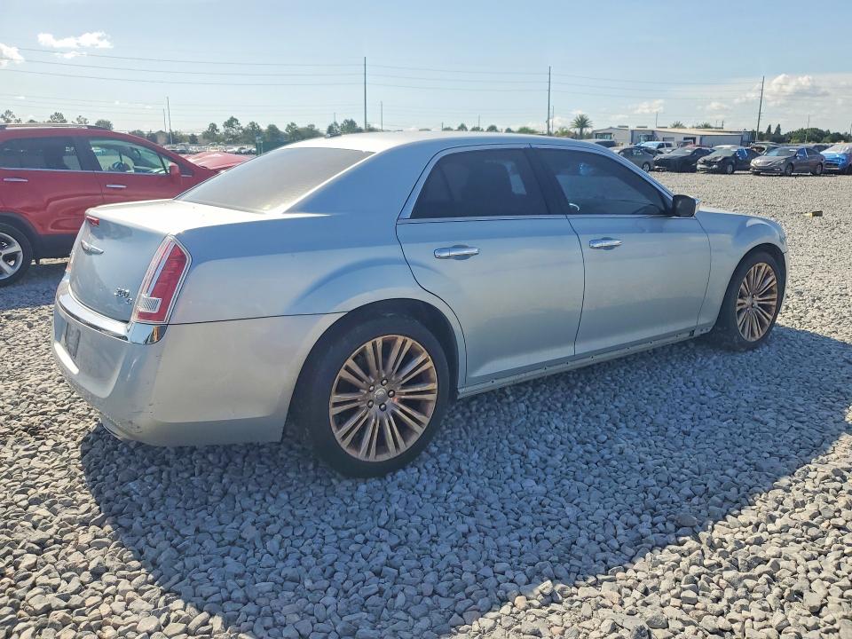 2013 Chrysler 300c მანქანა იყიდება აუქციონზე, vin: 2C3CCAEG9DH613238, აუქციონის ნომერი: 65042636
