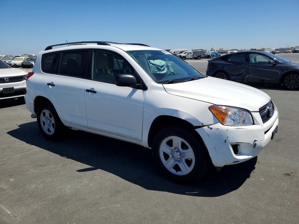 63802116 :رقم المزاد ، 2T3BK4DV5BW060810 vin ، 2011 Toyota Rav4 مزاد بيع