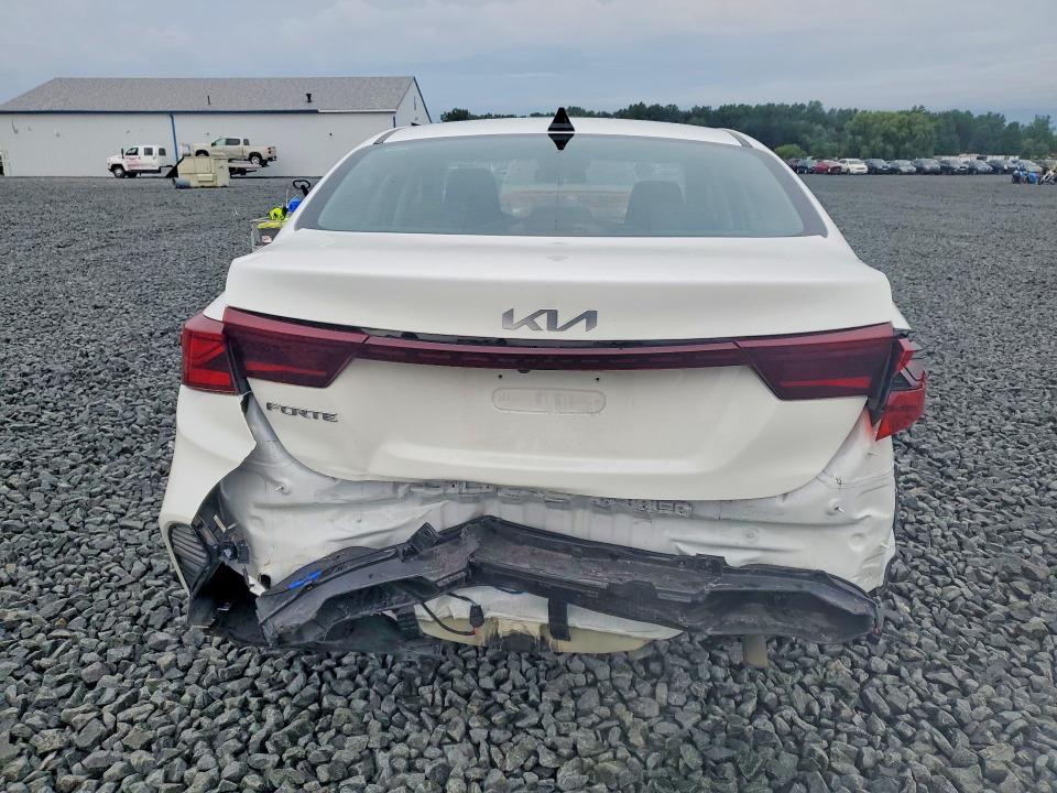 64577636 :رقم المزاد ، 3KPF24ADXRE739989 vin ، 2024 Kia Forte مزاد بيع