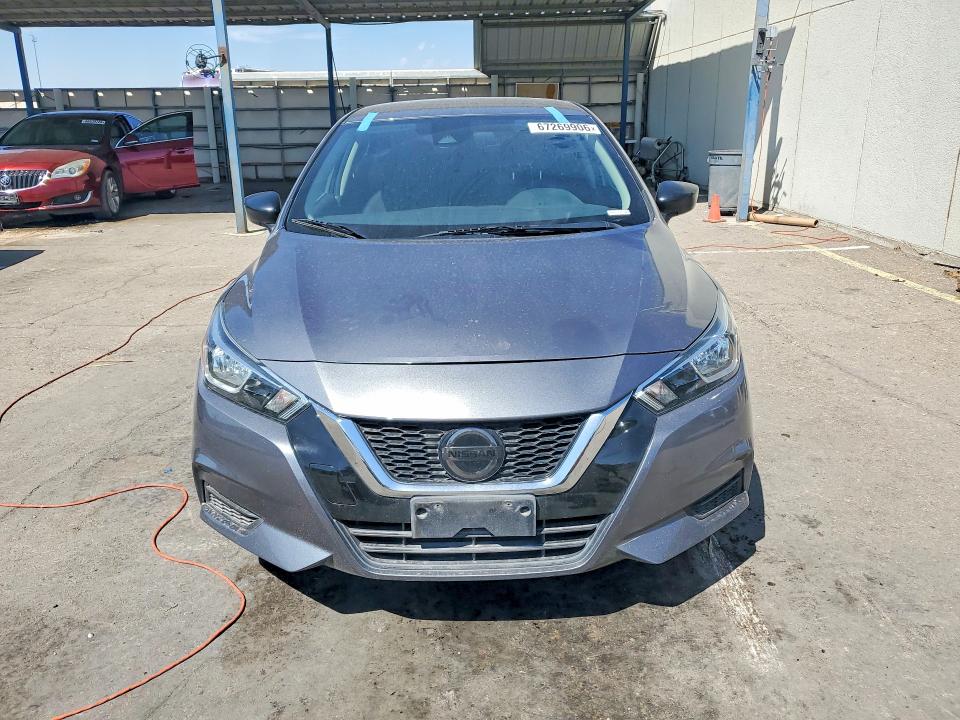 67269906 :رقم المزاد ، 3N1CN8BV5ML900233 vin ، 2021 Nissan Versa مزاد بيع