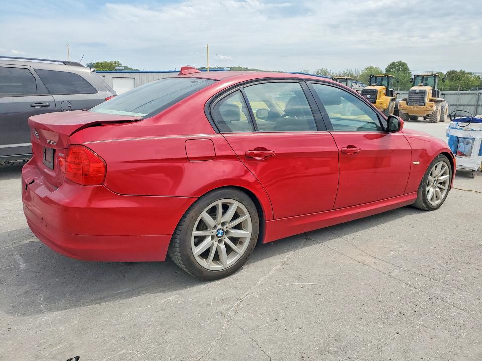 65697376 :رقم المزاد ، WBAPH7G58ANM54337 vin ، 2010 Bmw 328 مزاد بيع