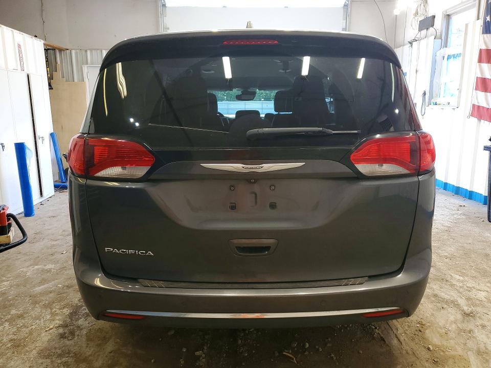 Продаж на аукціоні авто 2017 Chrysler Pacifica, vin: 2C4RC1EG3HR506305, номер лоту: 64377426