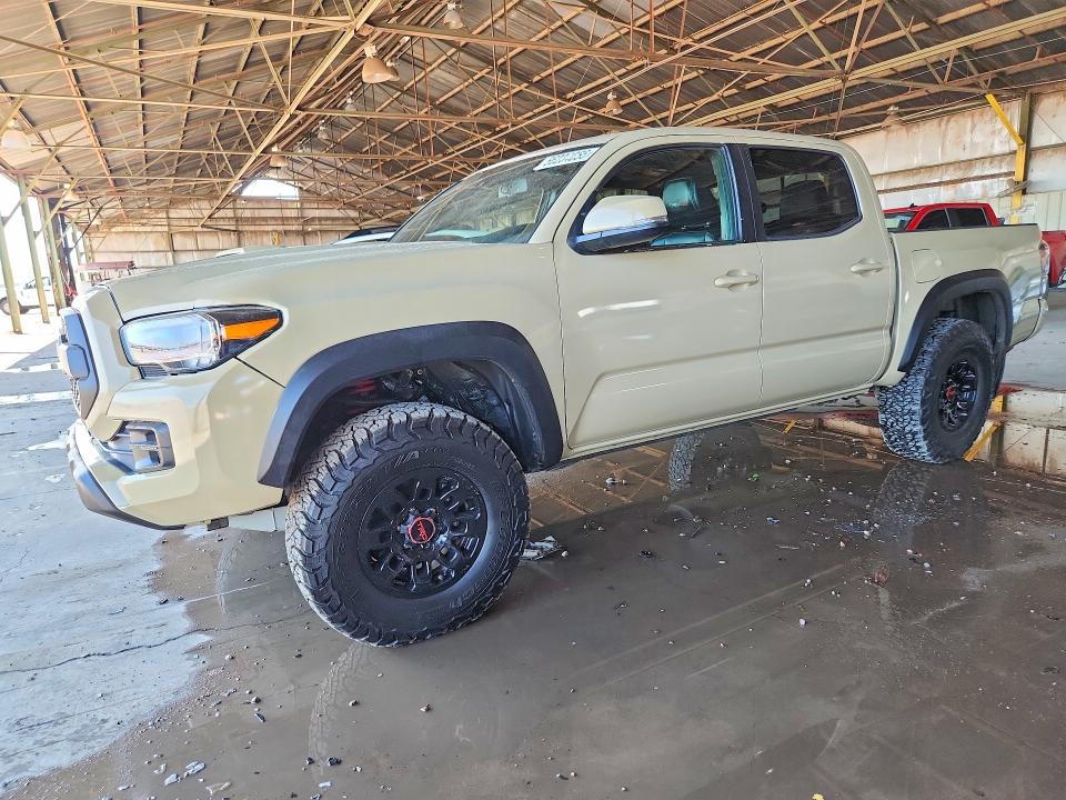 66204666 :رقم المزاد ، 5TFCZ5AN7JX163702 vin ، 2018 Toyota Tacoma Trd مزاد بيع