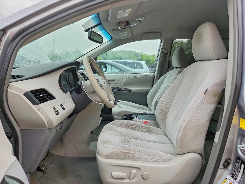 2011 Toyota Sienna მანქანა იყიდება აუქციონზე, vin: 5TDKK3DCXBS065057, აუქციონის ნომერი: 64718696