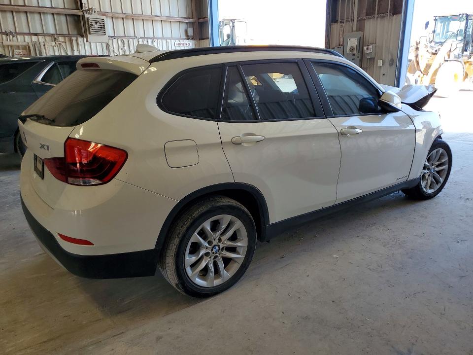 63569726 :رقم المزاد ، WBAVL1C58FVY33788 vin ، 2015 Bmw X1 مزاد بيع