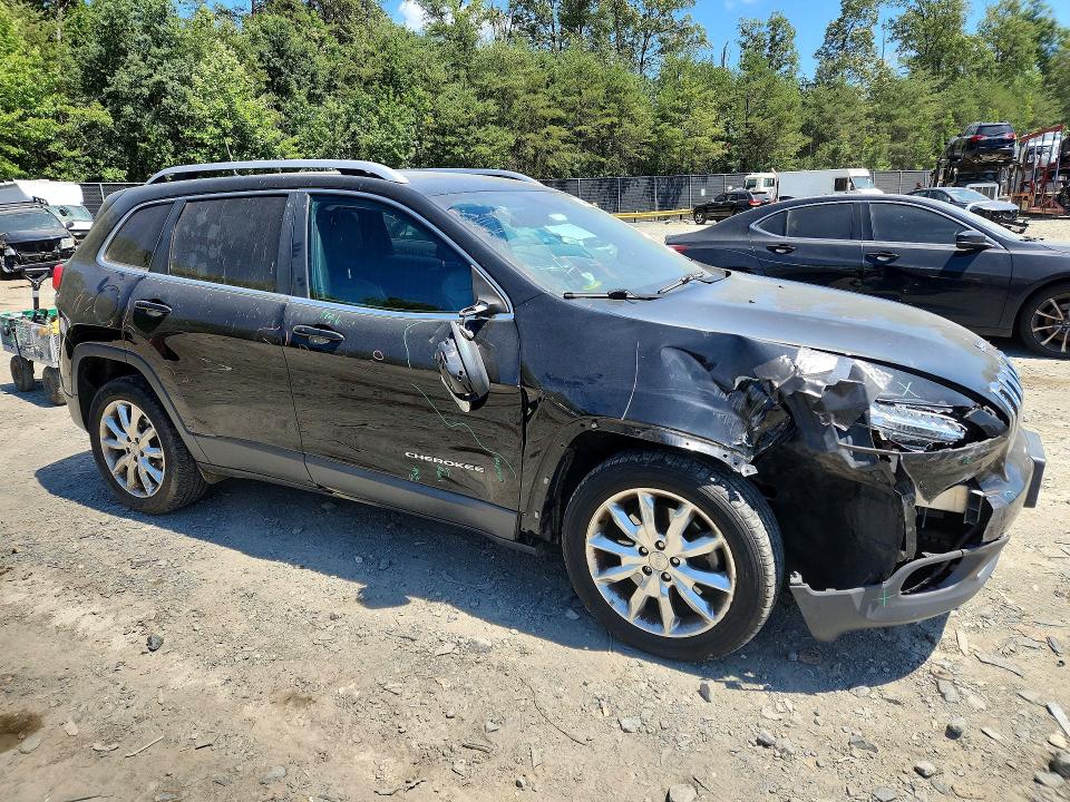 64041226 :رقم المزاد ، 1C4PJLDB7HW516891 vin ، 2017 Jeep Cherokee مزاد بيع