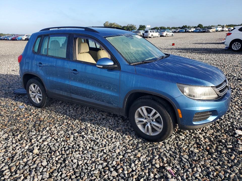 Продажа на аукционе авто 2017 Volkswagen Tiguan, vin: WVGAV7AX0HK019699, номер лота: 64162036