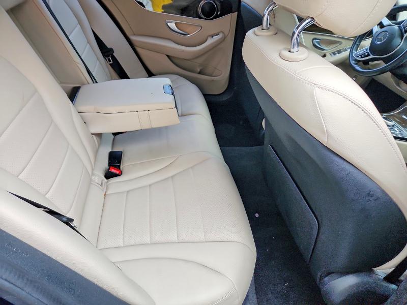 65103066 :رقم المزاد ، 55SWF8EB2KU310459 vin ، 2019 Mercedes-benz C مزاد بيع