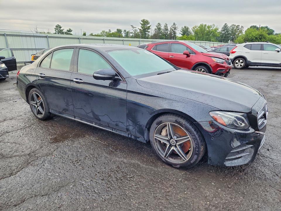 66380246 :رقم المزاد ، WDDZF4KB2KA646347 vin ، 2019 Mercedes-benz E مزاد بيع