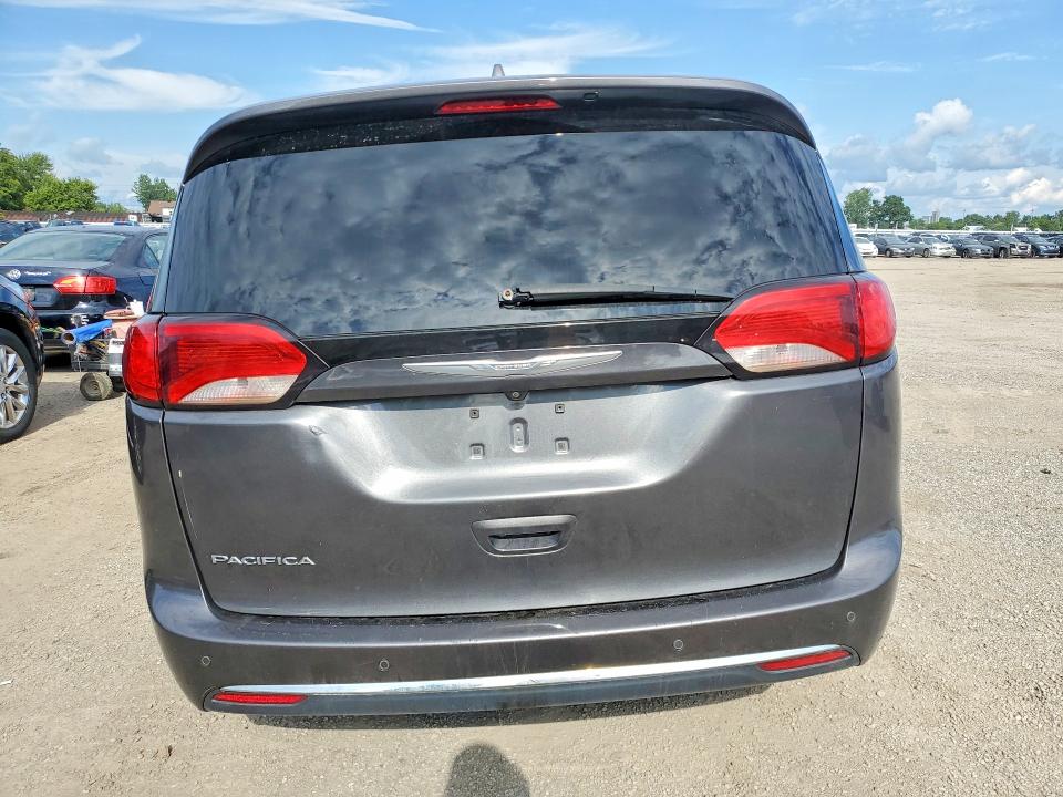 66747806 :رقم المزاد ، 2C4RC1EG1HR523295 vin ، 2017 Chrysler Pacifica مزاد بيع