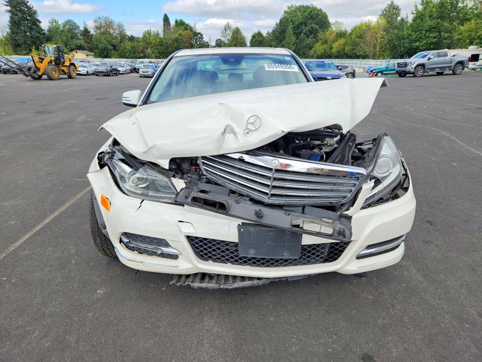 Продаж на аукціоні авто 2014 Mercedes-benz C, vin: WDDGF8ABXER317112, номер лоту: 65949356